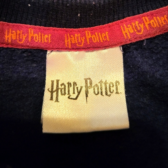Harry Potter Hogwarts navy sweatshirt - Picture 2 of 5